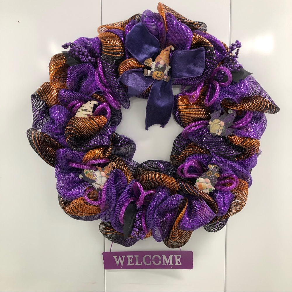 Gnome Halloween Wreath Deco Mesh Purple Tubing Bow Berries Whimsical Pumpkin Bat